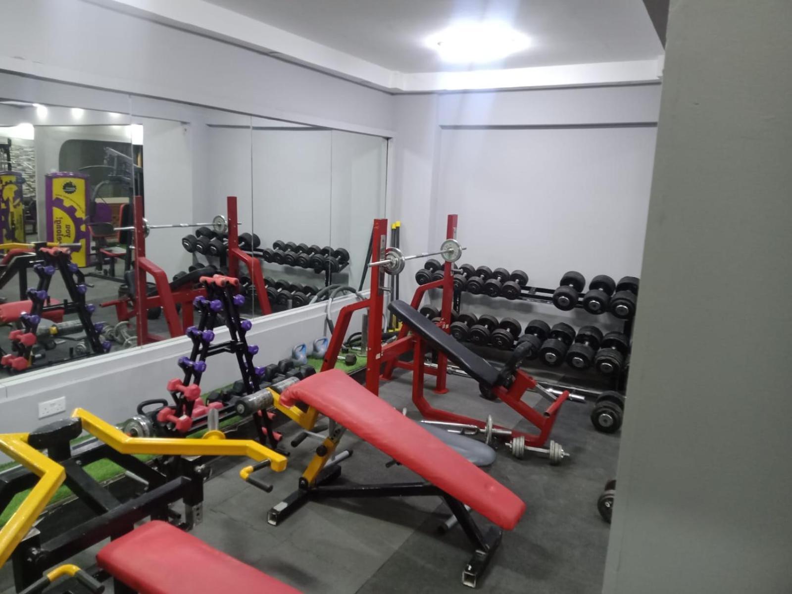 Al Hussam Hotel Apartments Rusayl Esterno foto