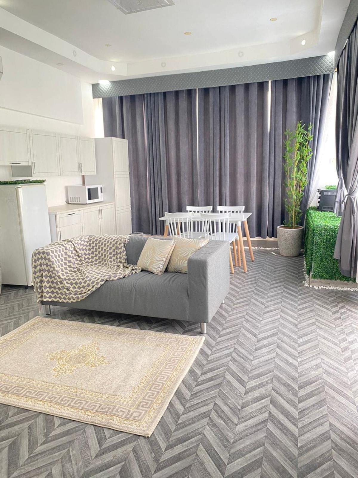 Al Hussam Hotel Apartments Rusayl Esterno foto